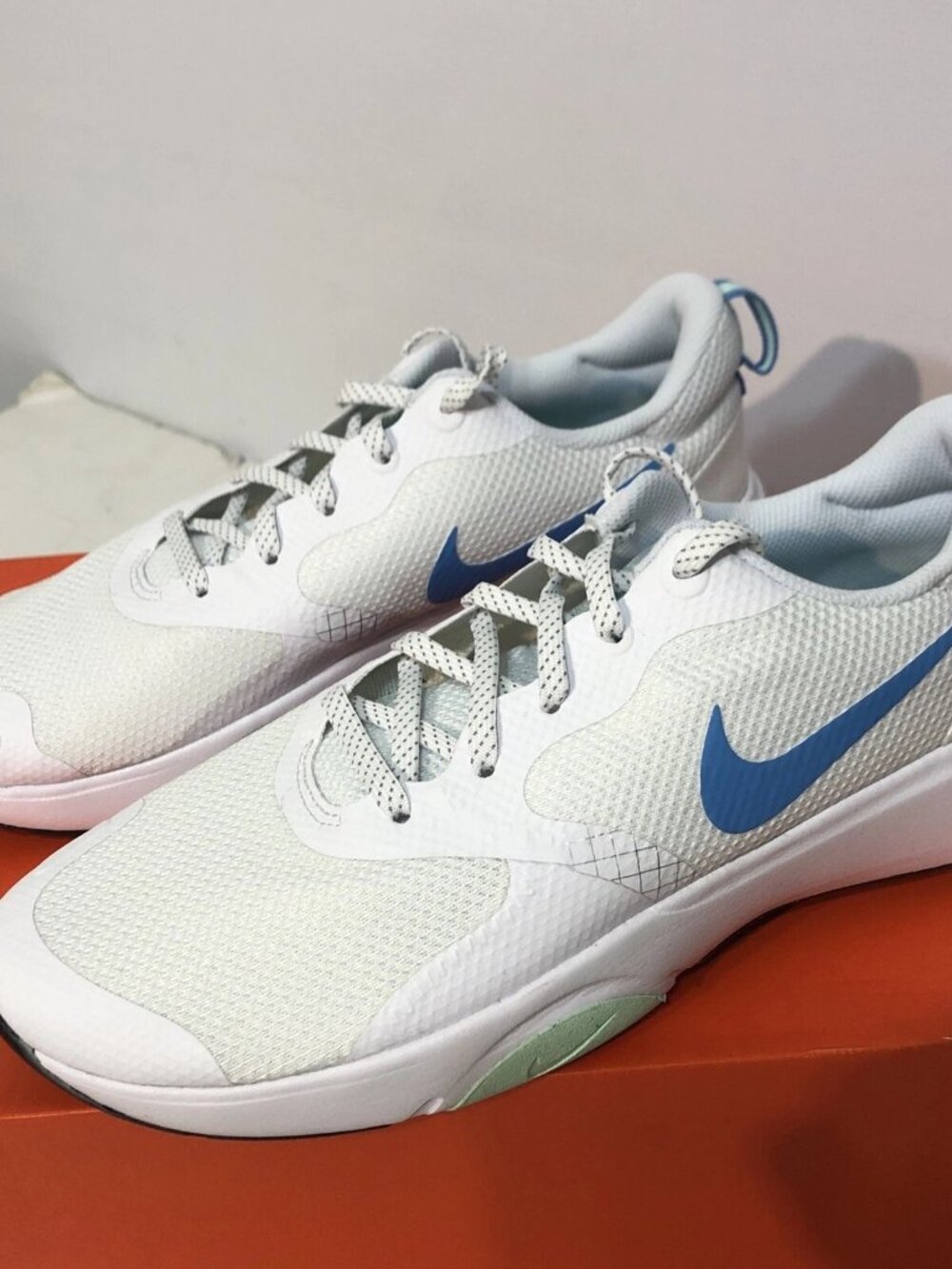 Nike City Rep TR Training Sneakers White Light Blue Green DA1351-102 Wmn Sz 10.5